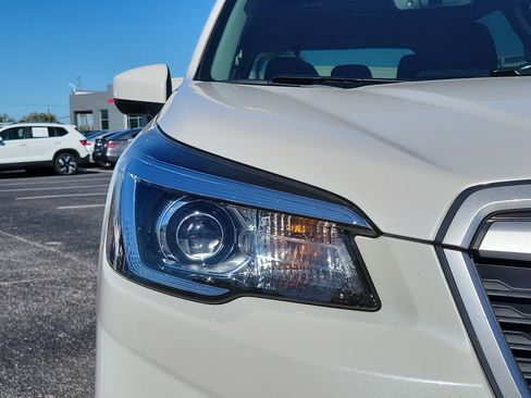 Used 2020 Subaru Forester Premium image 7