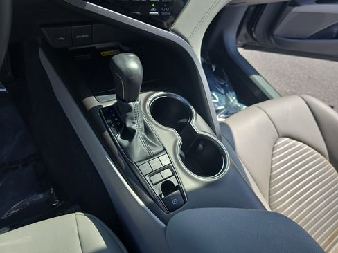 Used 2023 Toyota Camry SE w/ Audio Upgrade Package image 23