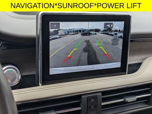 Used 2022 Lincoln Corsair Reserve w/ Elements Package image 20