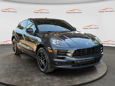 Used 2021 Porsche Macan AWD/4WD image 5