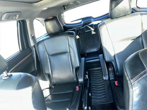 Used 2016 Toyota Highlander Limited image 12