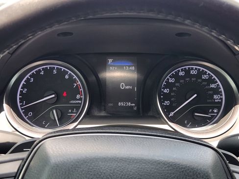 Used 2021 Toyota Camry SE FWD image 15