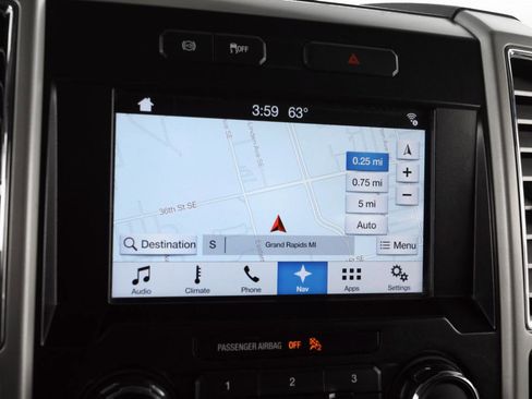 Used 2017 Ford F250 Lariat w/ Camper Package image 29