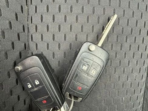 Used 2013 GMC Terrain SLE FWD image 31