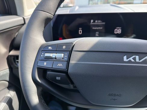 New 2026 Kia Sportage EX image 34