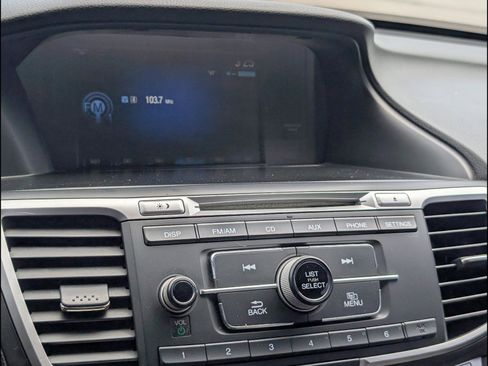 Used 2014 Honda Accord EX image 16