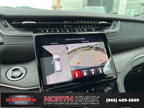 New 2025 Jeep Grand Cherokee L Limited w/ Luxury Tech Group II image 12