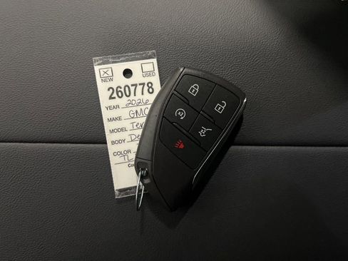 New 2026 GMC Terrain Denali w/ LPO, Black Badging Package image 22