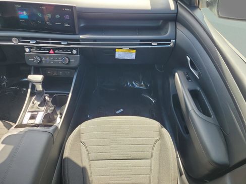 New 2026 Hyundai Santa Cruz SE image 12