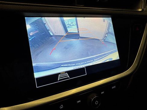 Used 2020 Buick Encore GX Preferred w/ Cold Weather Comfort Package AWD/4WD image 14