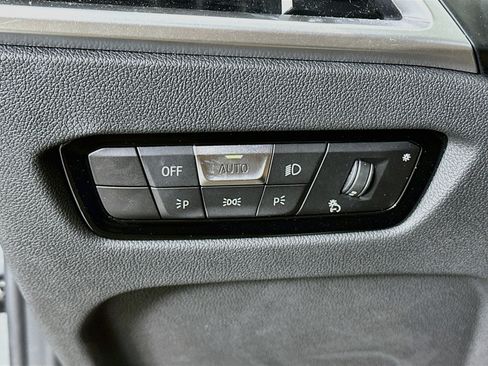 Used 2026 BMW 330i Sedan RWD image 17
