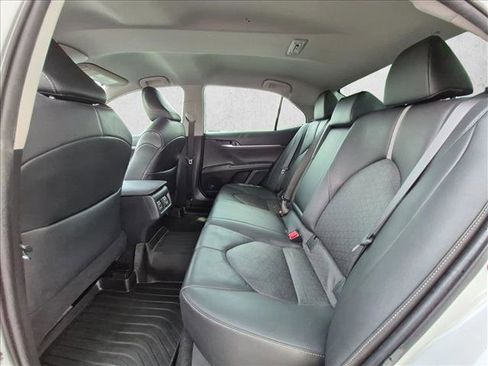 Used 2021 Toyota Camry XSE image 18