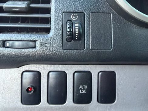 Used 2007 Toyota 4Runner SR5 RWD image 29