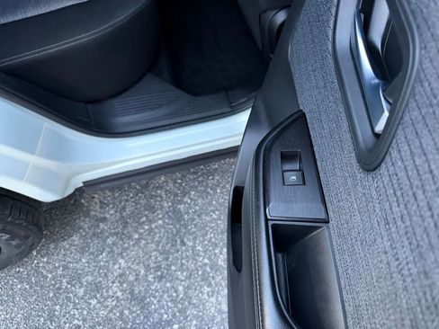 Used 2023 Nissan Rogue SV image 20