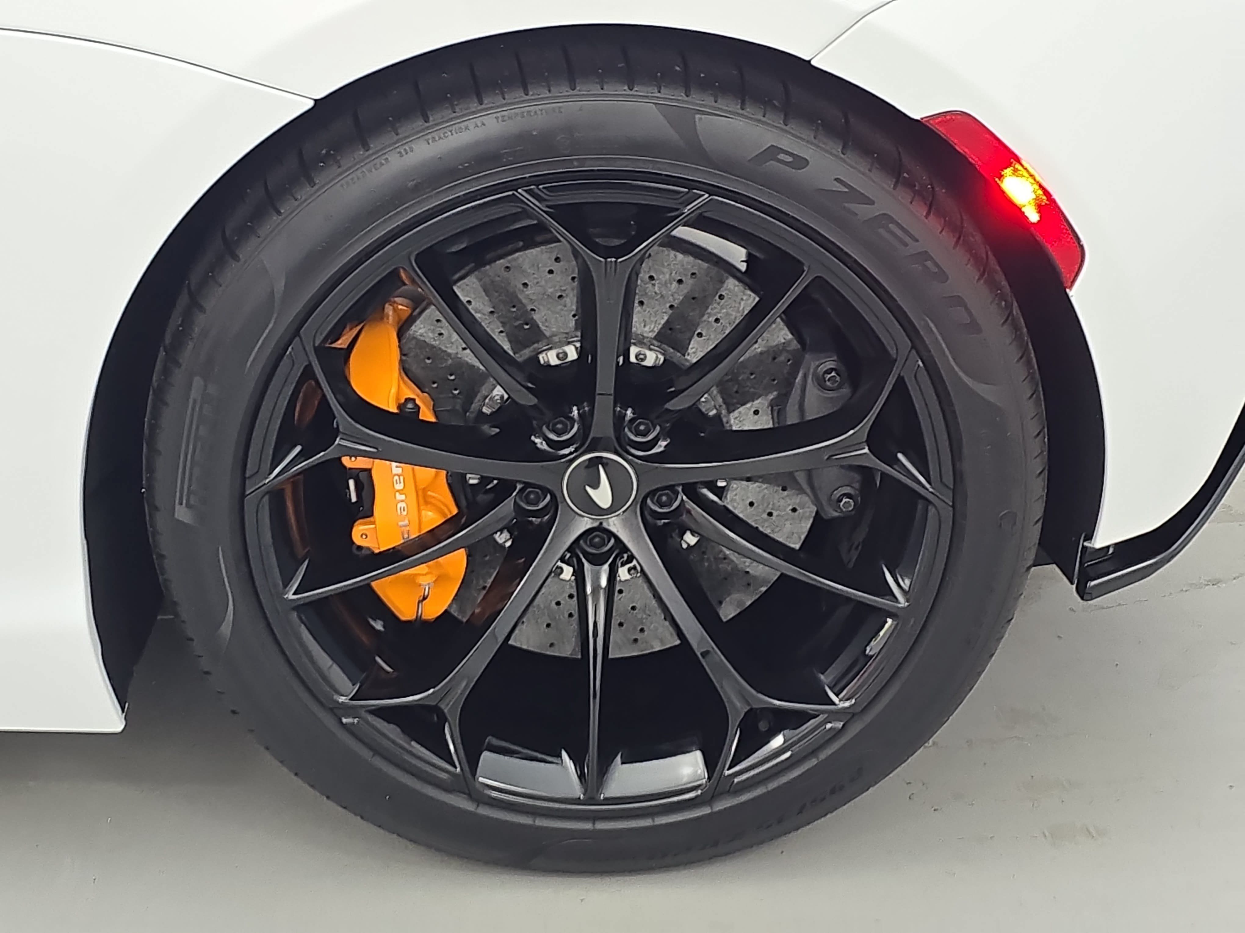 Used 2023 McLaren Artura RWD image 26