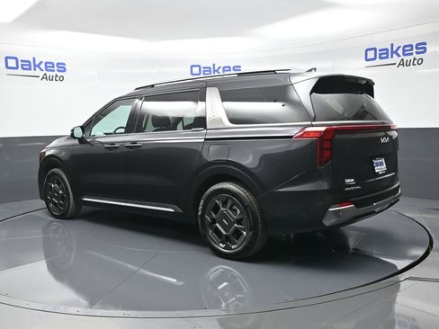 Certified 2025 Kia Carnival SX image 6