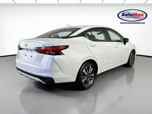 Used 2024 Nissan Versa SV FWD image 2