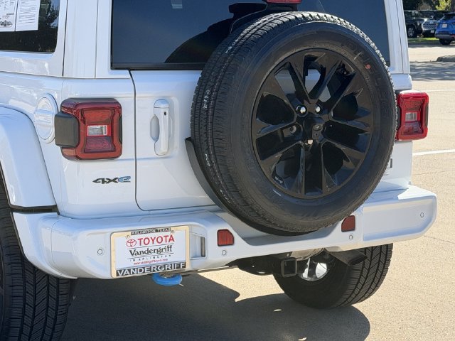Used 2021 Jeep Wrangler Unlimited Sahara AWD/4WD image 6