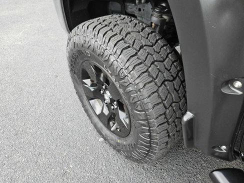 Used 2020 RAM 1500 Big Horn AWD/4WD image 13