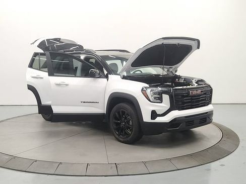 Used 2026 GMC Terrain Elevation AWD/4WD image 11