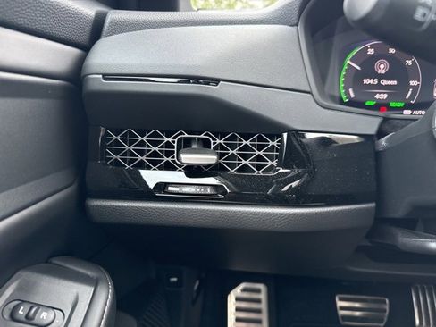 Used 2025 Honda Accord Sport image 18