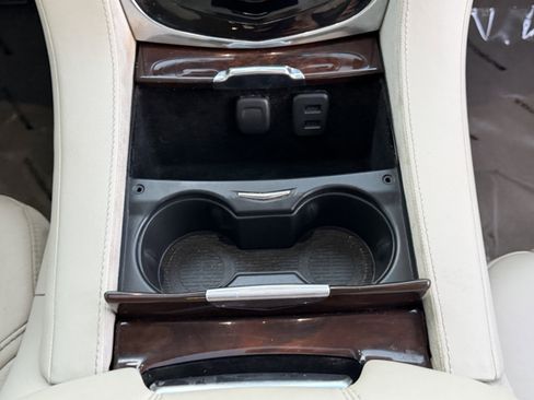 Used 2017 Cadillac Escalade Luxury RWD image 19