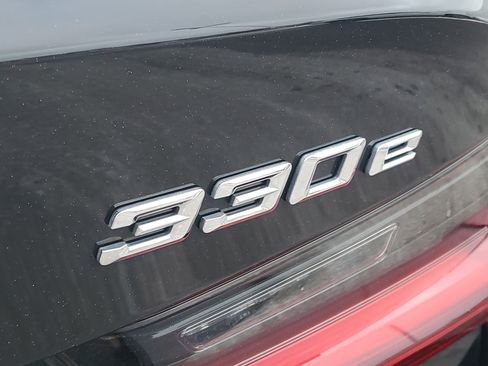 Certified 2023 BMW 330e xDrive 330e xDrive w/ Premium Package image 29