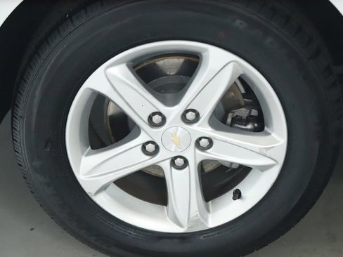 Used 2024 Chevrolet Malibu LT FWD image 12