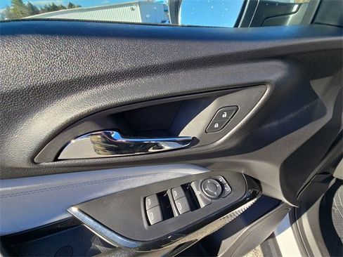 New 2026 Chevrolet Trax LT image 23