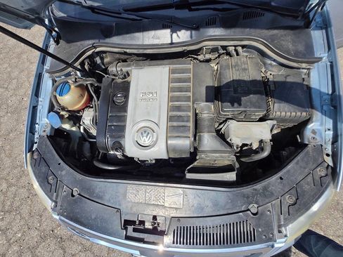 Used 2007 Volkswagen Passat 2.0T FWD image 38