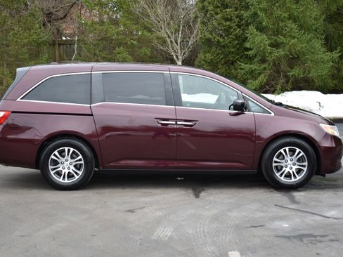 Used 2011 Honda Odyssey EX-L image 35