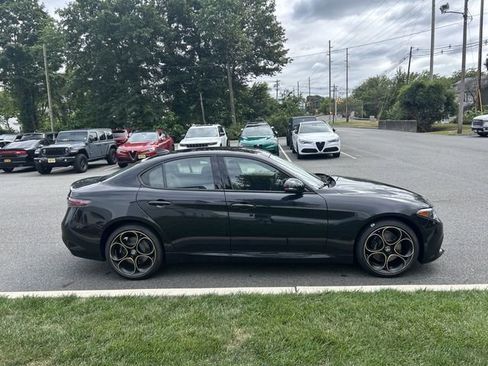 New 2025 Alfa Romeo Giulia AWD w/ Driving Assist Package image 9