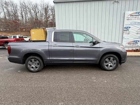 Used 2020 Honda Ridgeline RTL-E image 2