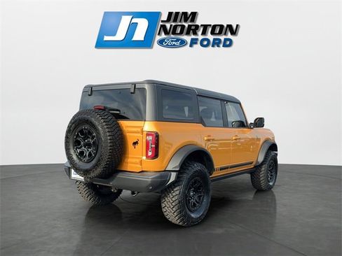 Used 2021 Ford Bronco First Edition image 3