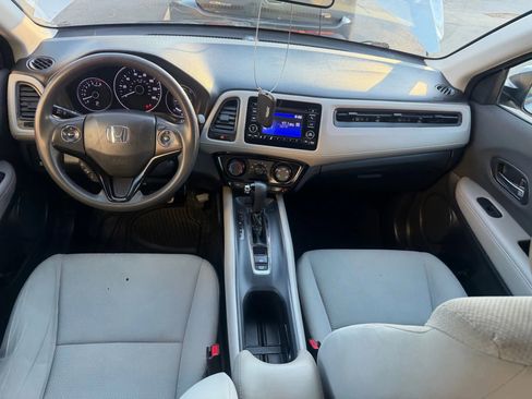 Used 2020 Honda HR-V LX image 31