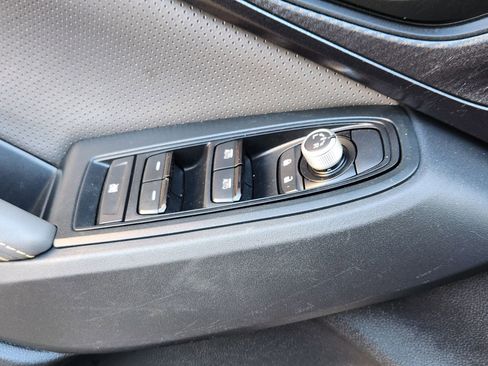 Used 2022 Subaru Crosstrek 2.5i Sport w/ Moonroof Package image 30