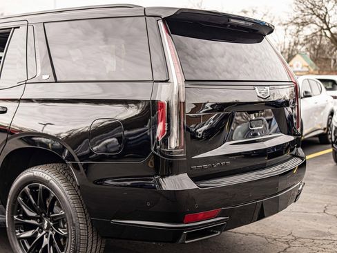 Used 2023 Cadillac Escalade Sport Platinum w/ LPO, ONYX Package image 13