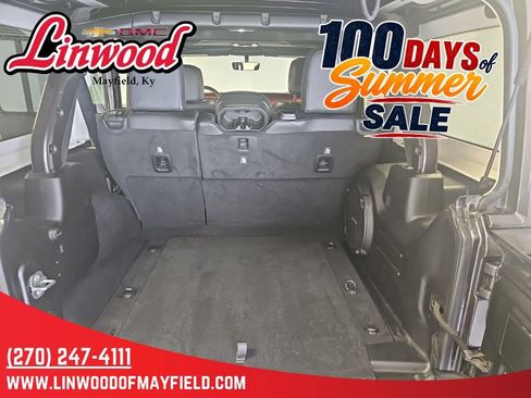 Used 2019 Jeep Wrangler Unlimited Rubicon AWD/4WD image 13