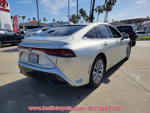 Used 2024 Toyota Mirai w/ Advanced Technology Package RWD image 4