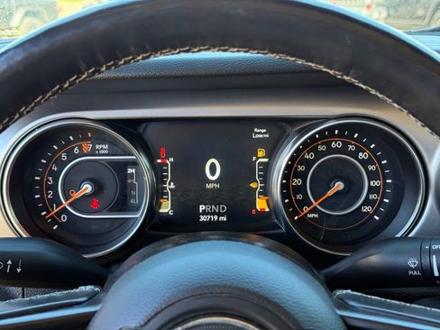 Used 2021 Jeep Gladiator Sport w/ Quick Order Package 24Q 80Th AWD/4WD image 17