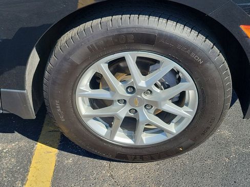 Used 2024 Chevrolet Equinox LT w/ LPO, Floor Liner Package FWD image 7