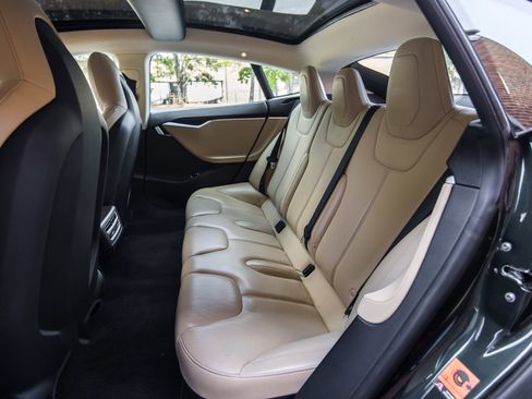 Used 2014 Tesla Model S 85 image 13