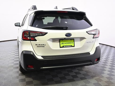 Certified 2025 Subaru Outback Premium w/ Popular Package #1A AWD/4WD image 4