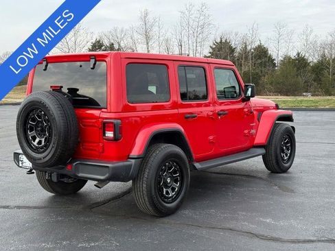 Used 2020 Jeep Wrangler Unlimited Sahara image 3