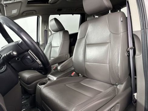 Used 2016 Honda Odyssey Touring Elite image 19