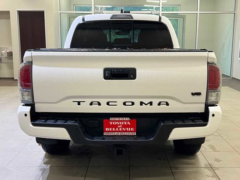 Certified 2020 Toyota Tacoma TRD Off-Road image 5