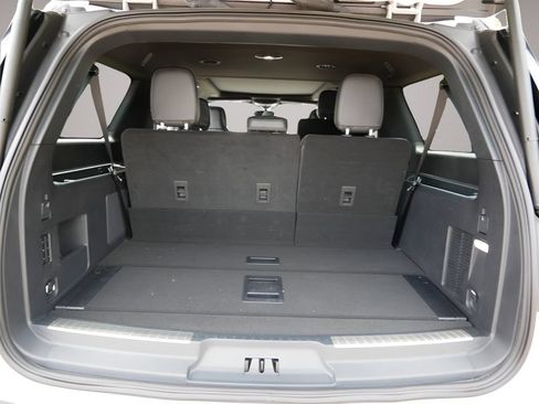 Used 2024 Lincoln Navigator L Reserve AWD/4WD image 12