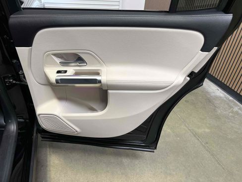 Used 2020 Mercedes-Benz GLB 250 image 62