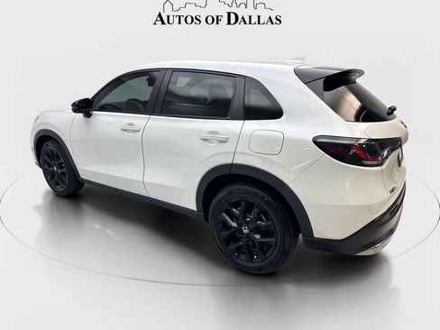 Used 2023 Honda HR-V Sport image 9