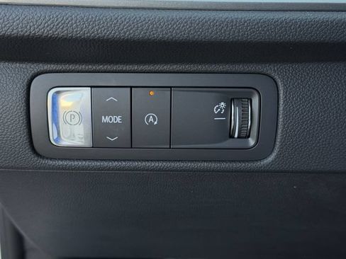 New 2026 Chevrolet Traverse LT FWD image 17